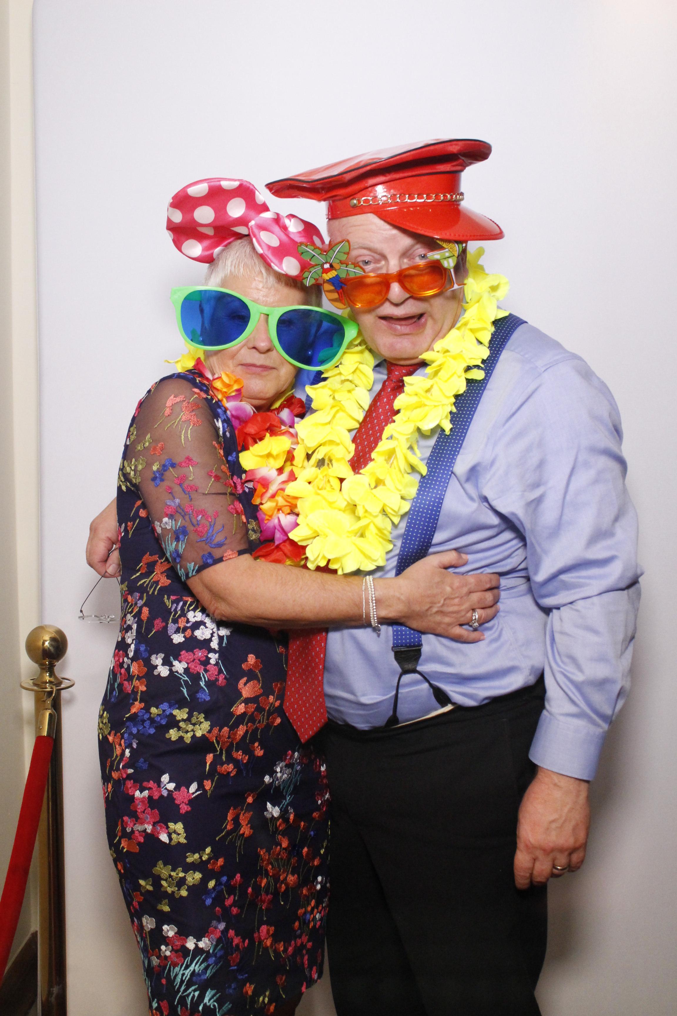 Luke & Emily's Wedding | View more photos from the event at gallery.myphotoboothexperience.co.uk/u/MyPhotoBoothExperienceLtd/Luke-Emilys-Wedding